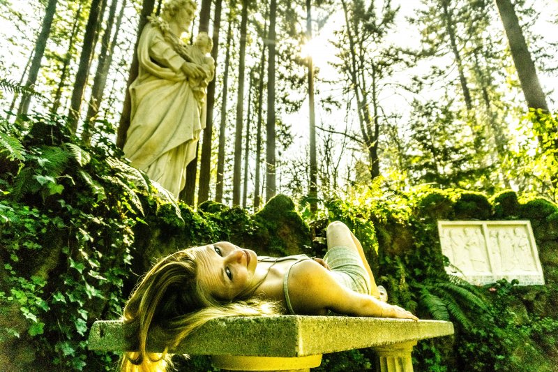 Female model photo shoot of Aphrodite Travel Model in Portland, Oregon