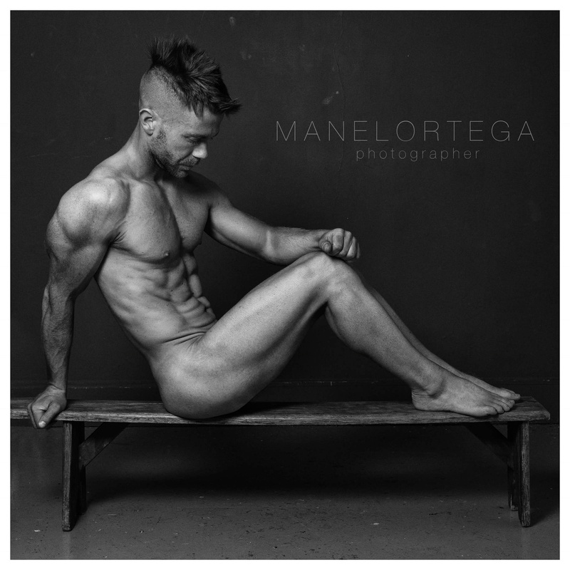 Male model photo shoot of mattrood80