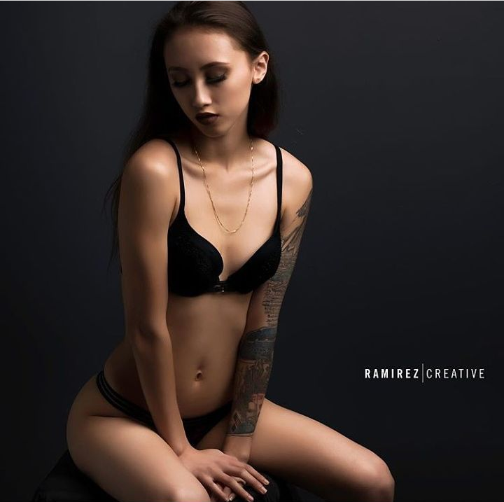 Female model photo shoot of alexisteresita