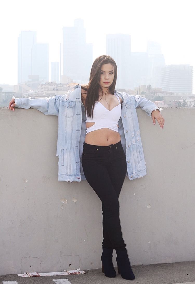 Female model photo shoot of Amandalee Gutierrez 