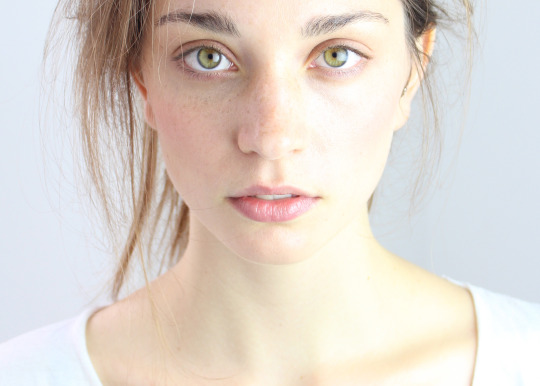 Female model photo shoot of Eden MUA