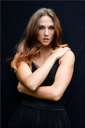Female model photo shoot of Monique Wanner