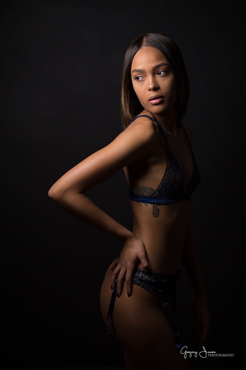 Female model photo shoot of Franchesca Santana