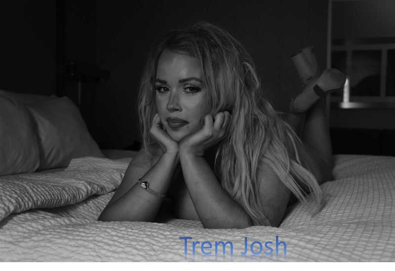 Male model photo shoot of Josh Trem