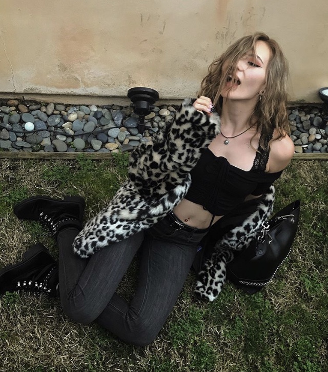 Female model photo shoot of sabriskoda 
