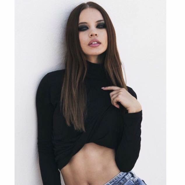 Female model photo shoot of Bianca Micula