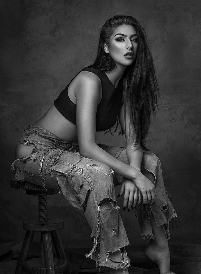 Female model photo shoot of Elesha Eden in uk