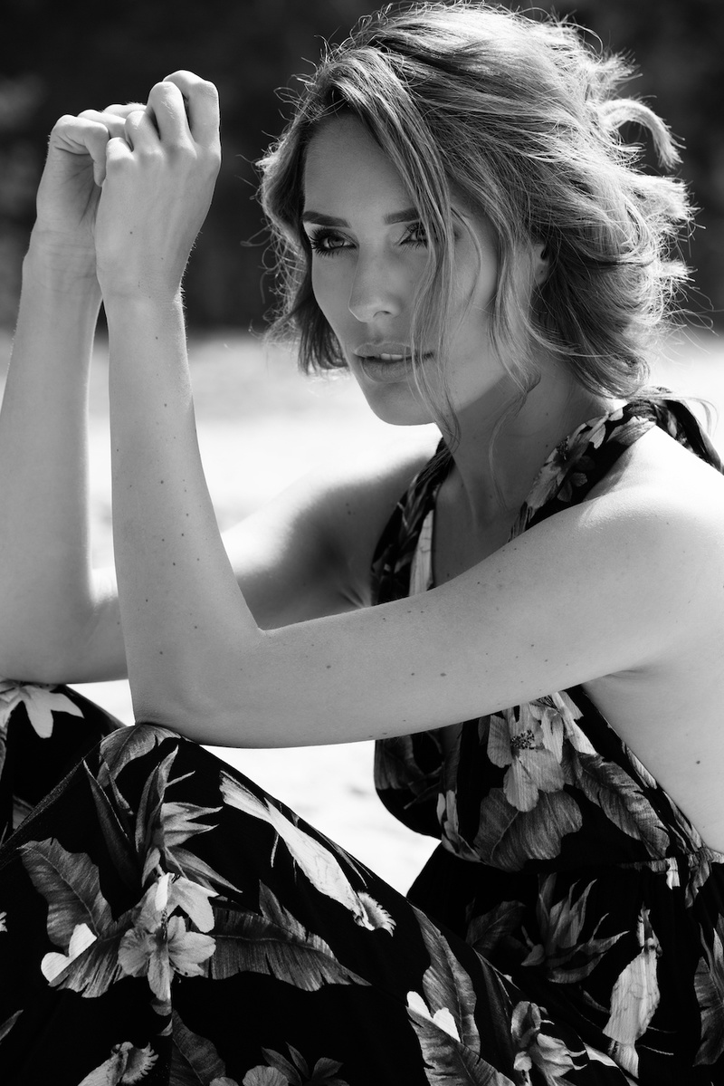 Female model photo shoot of Mandy Glasbergen