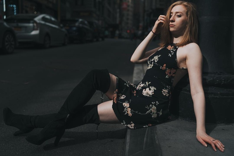 Female model photo shoot of Mariya Pavlovna
