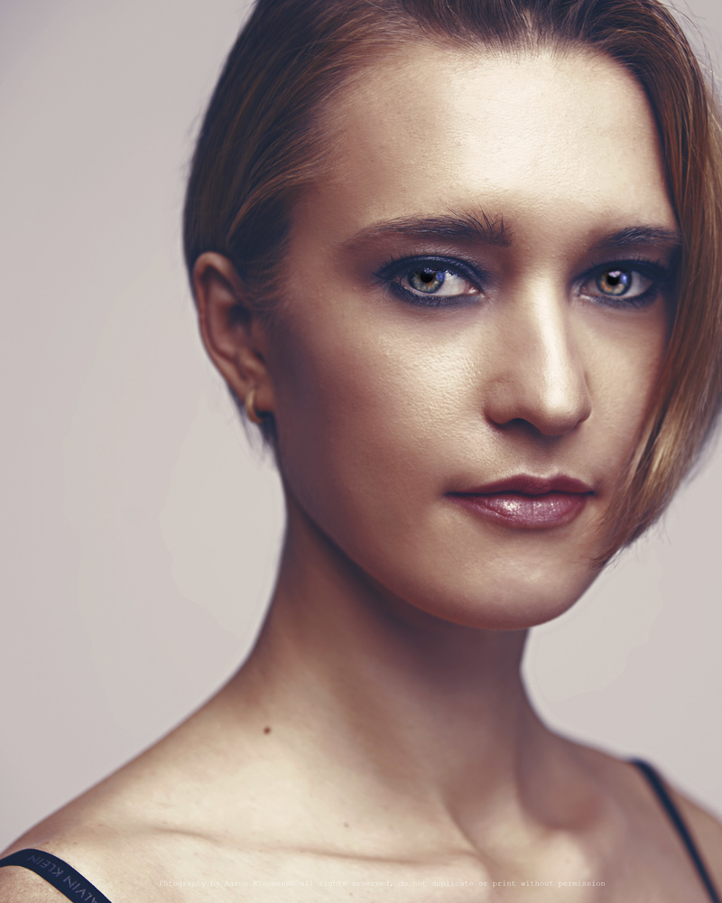 Female model photo shoot of Anya Baranova