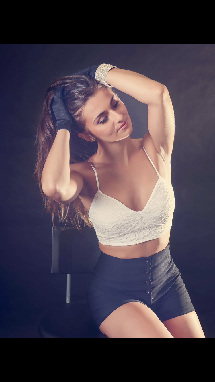 Female model photo shoot of Jessica Nicole Tomasone