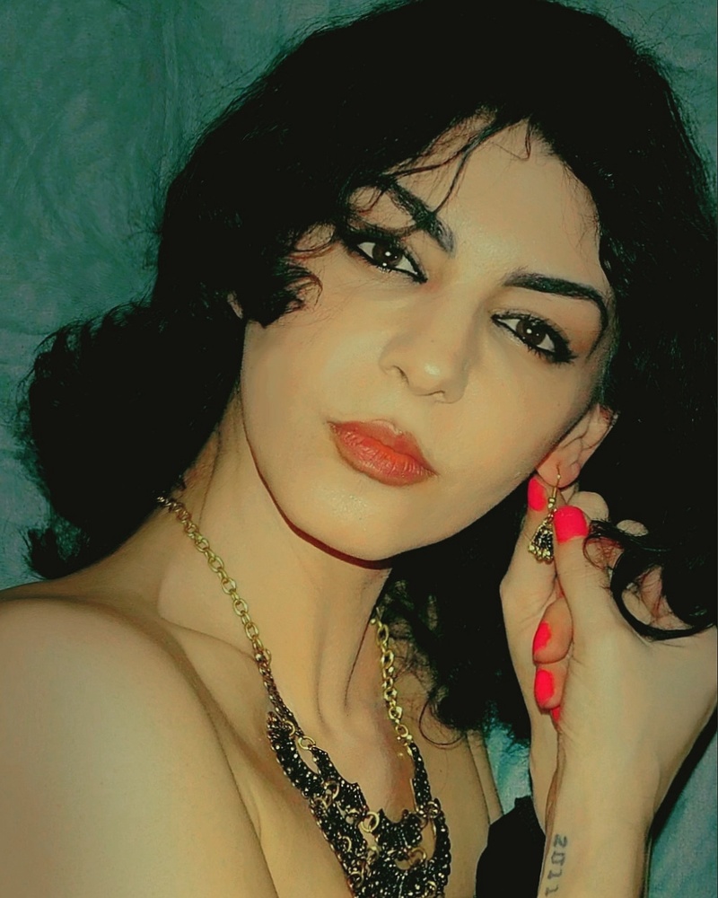 Female model photo shoot of _Samar_