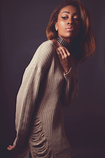 Female model photo shoot of Keylove