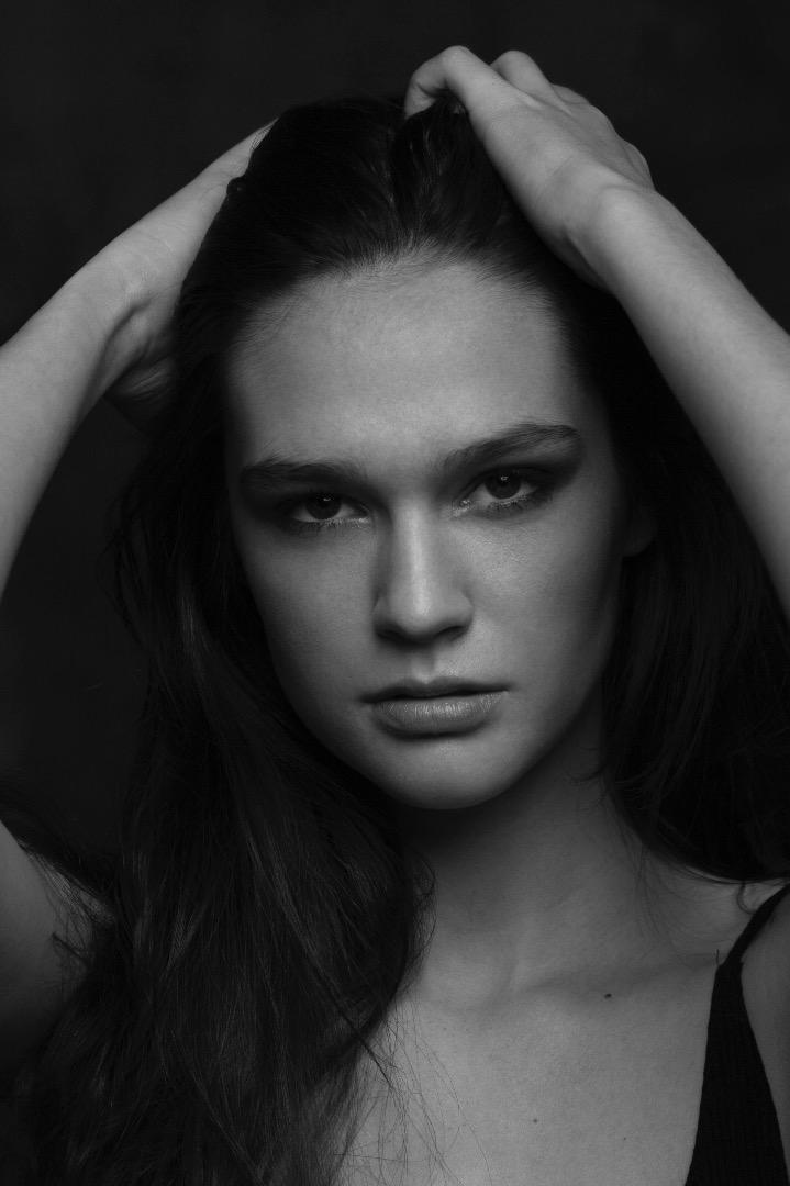 Female model photo shoot of Deirdra Martin