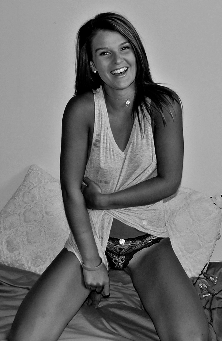 Female model photo shoot of SimplySarahLee