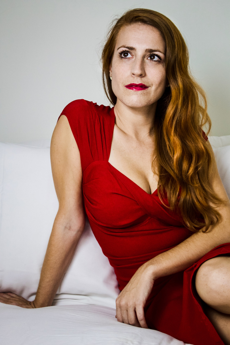 Female model photo shoot of Lindsay Hopper