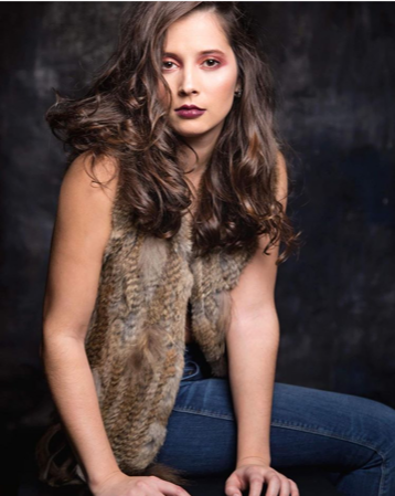 Female model photo shoot of Briar Beauty
