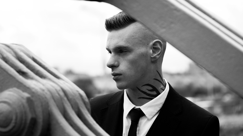 Male model photo shoot of Robbie Borthwick