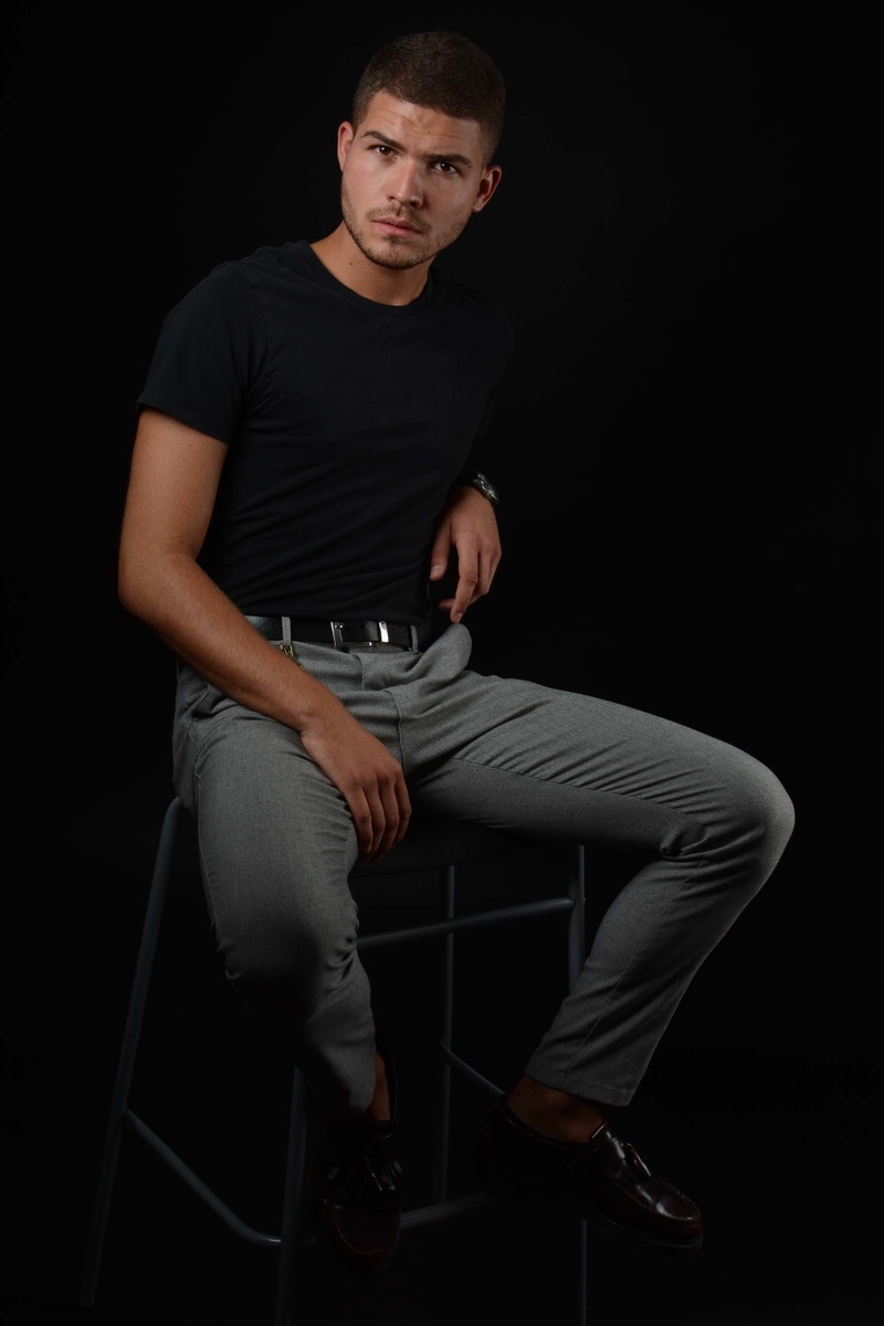 Male model photo shoot of Thibaulturbano