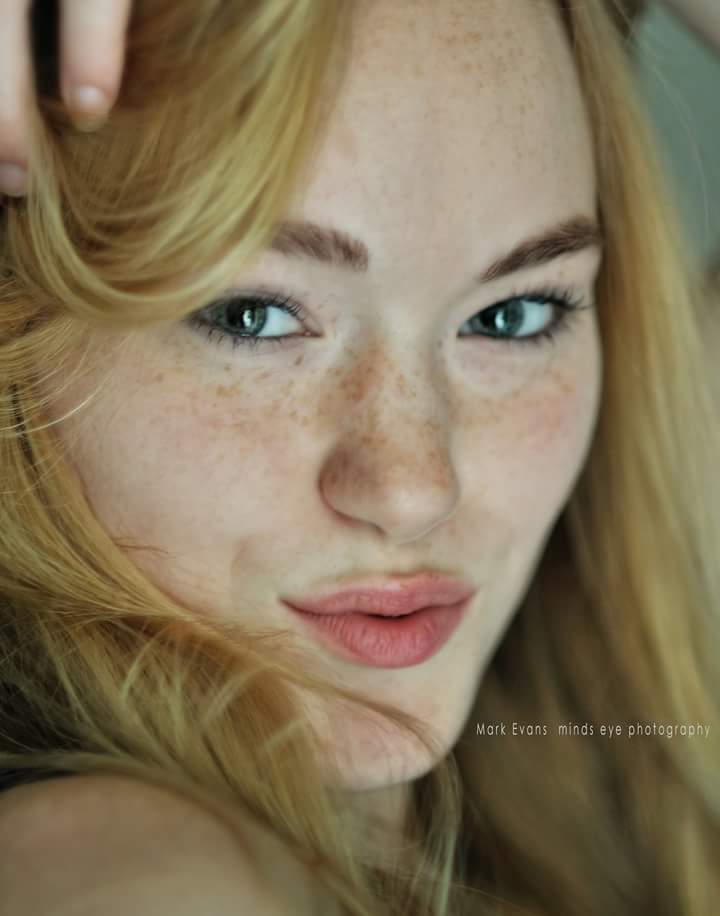 Female model photo shoot of normajeane0924