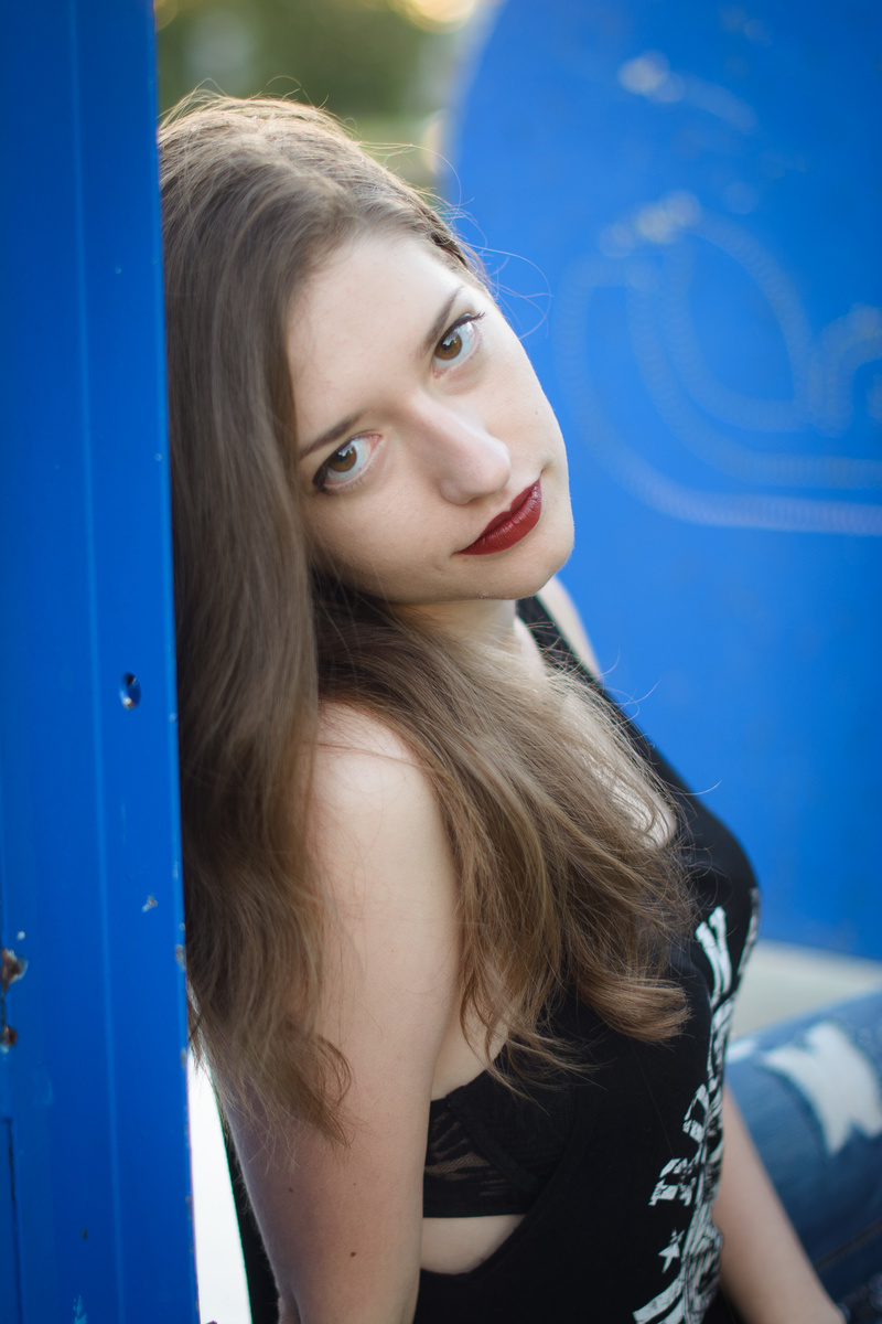 Female model photo shoot of Alexa Lavina