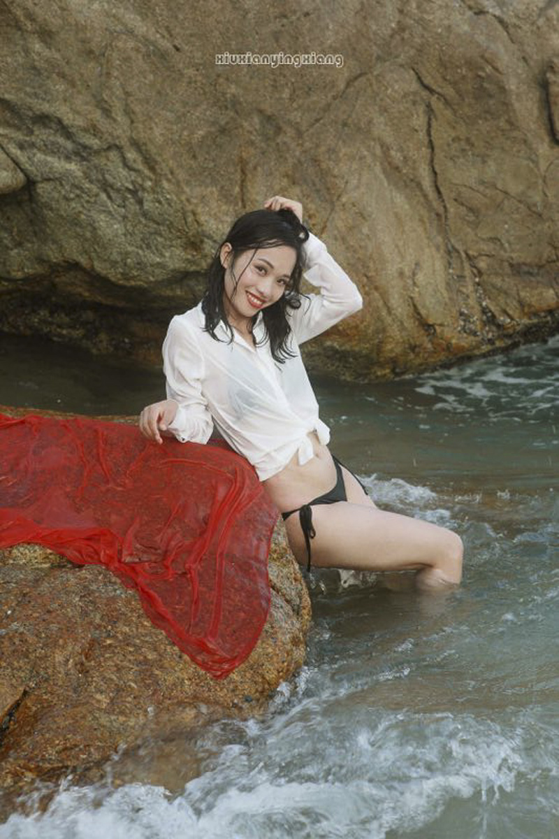 Female model photo shoot of Sindy Tse