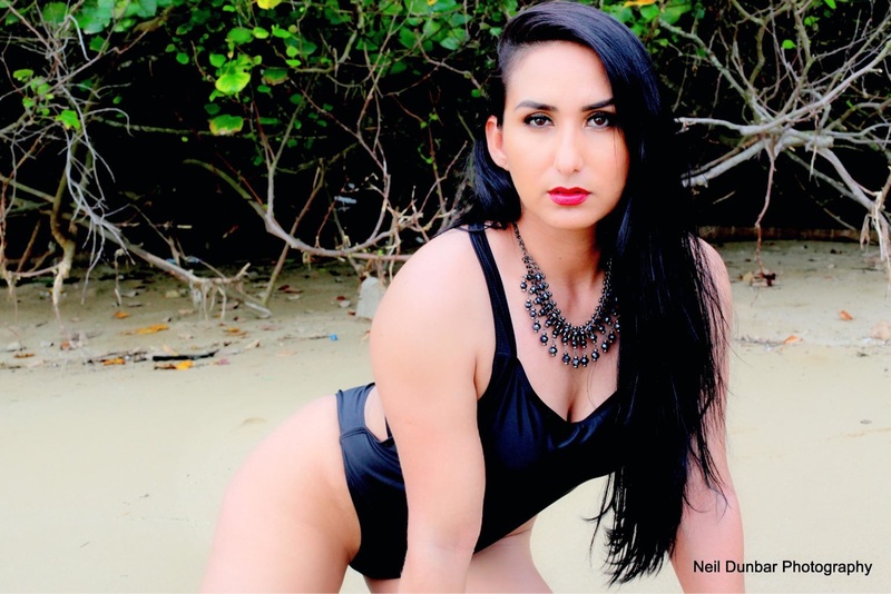Female model photo shoot of Ysy Dias