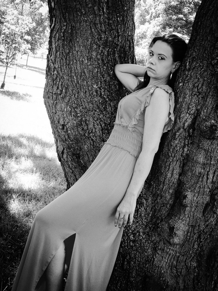 Female model photo shoot of HeatherLeach in Elmwood park Omaha Nebraska