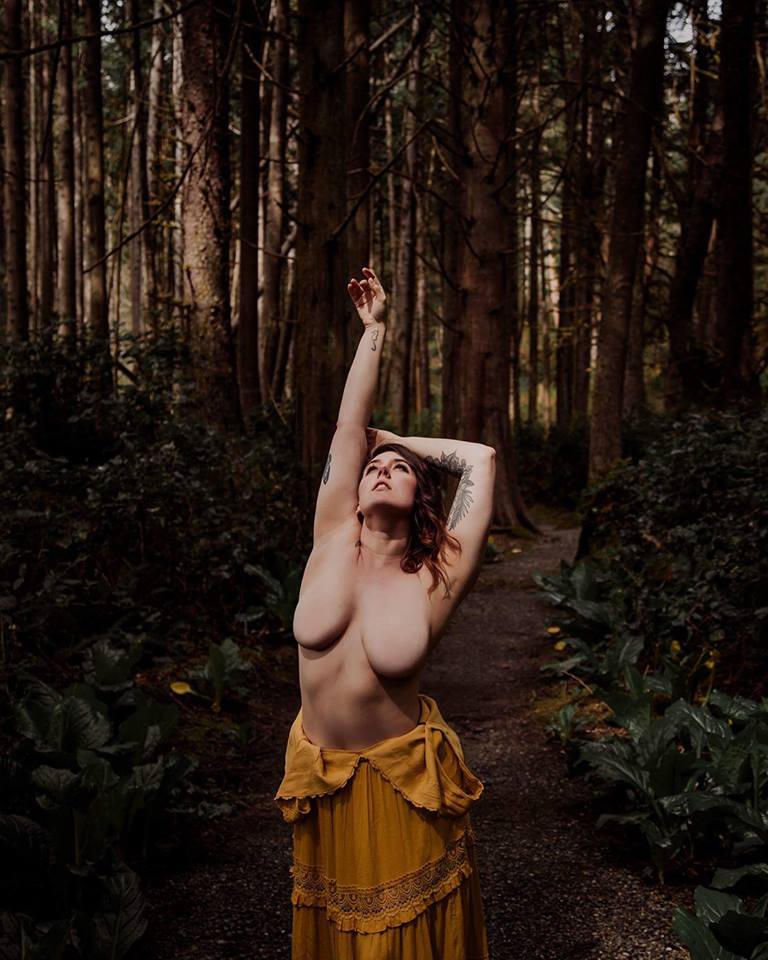 Female model photo shoot of Misty Moss by MKMPhotography