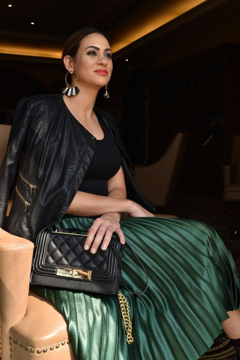 Female model photo shoot of Dina Al Anwar