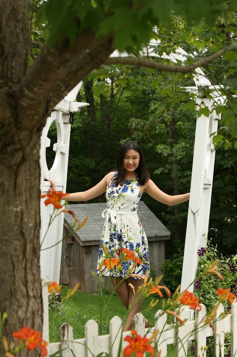 Female model photo shoot of Gracie Huang