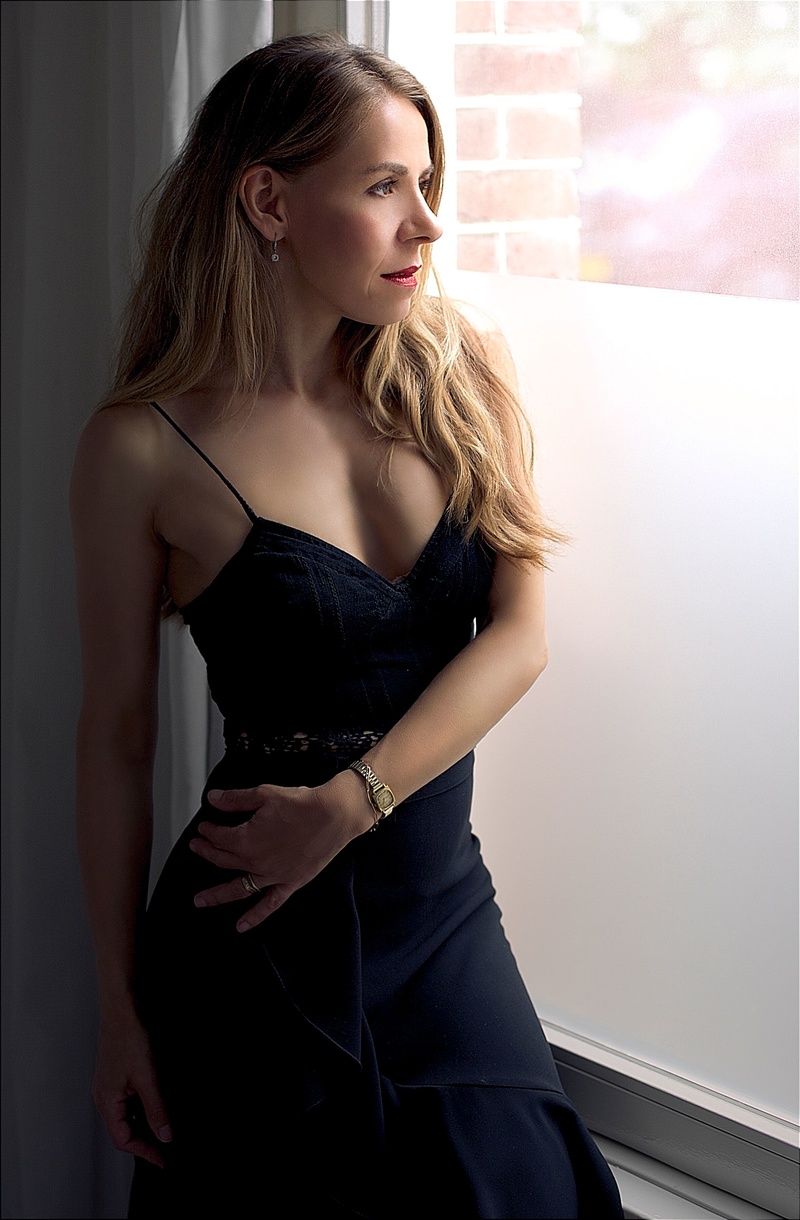 Female model photo shoot of Heather Nova in Amsterdam