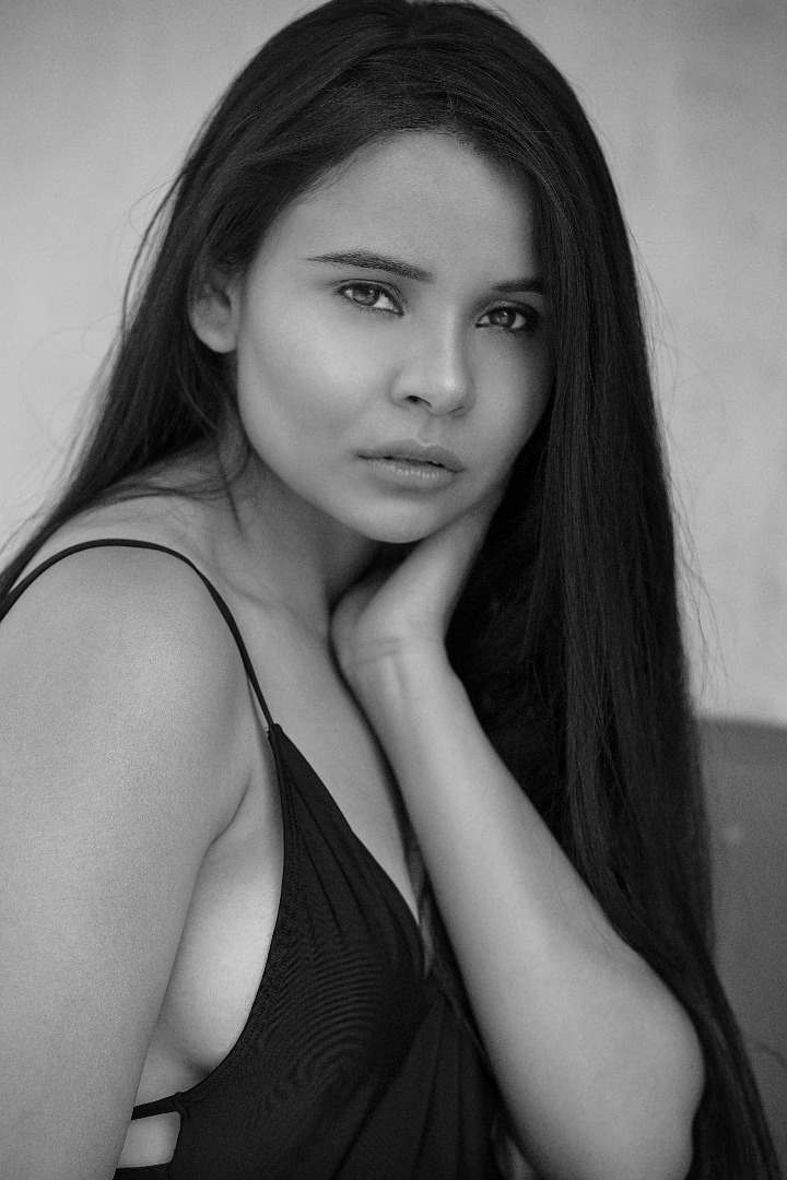 Female model photo shoot of Preena