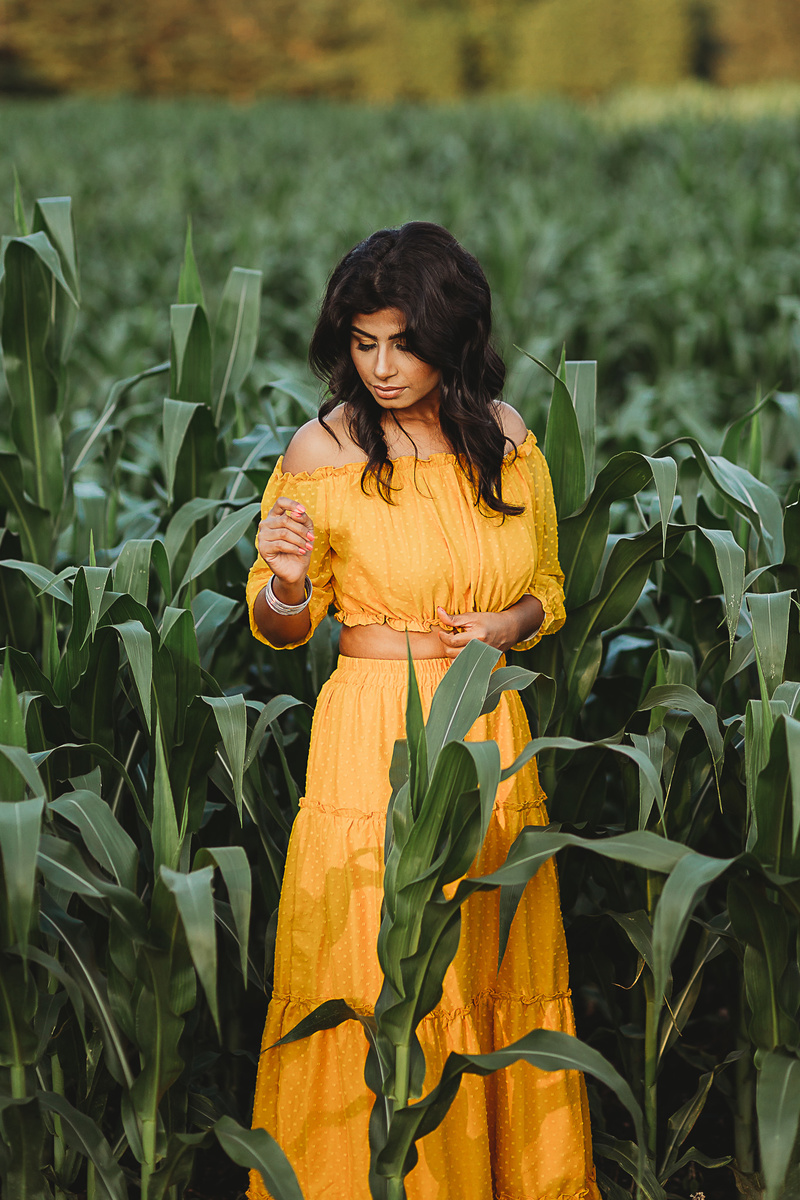 Female model photo shoot of olgavang