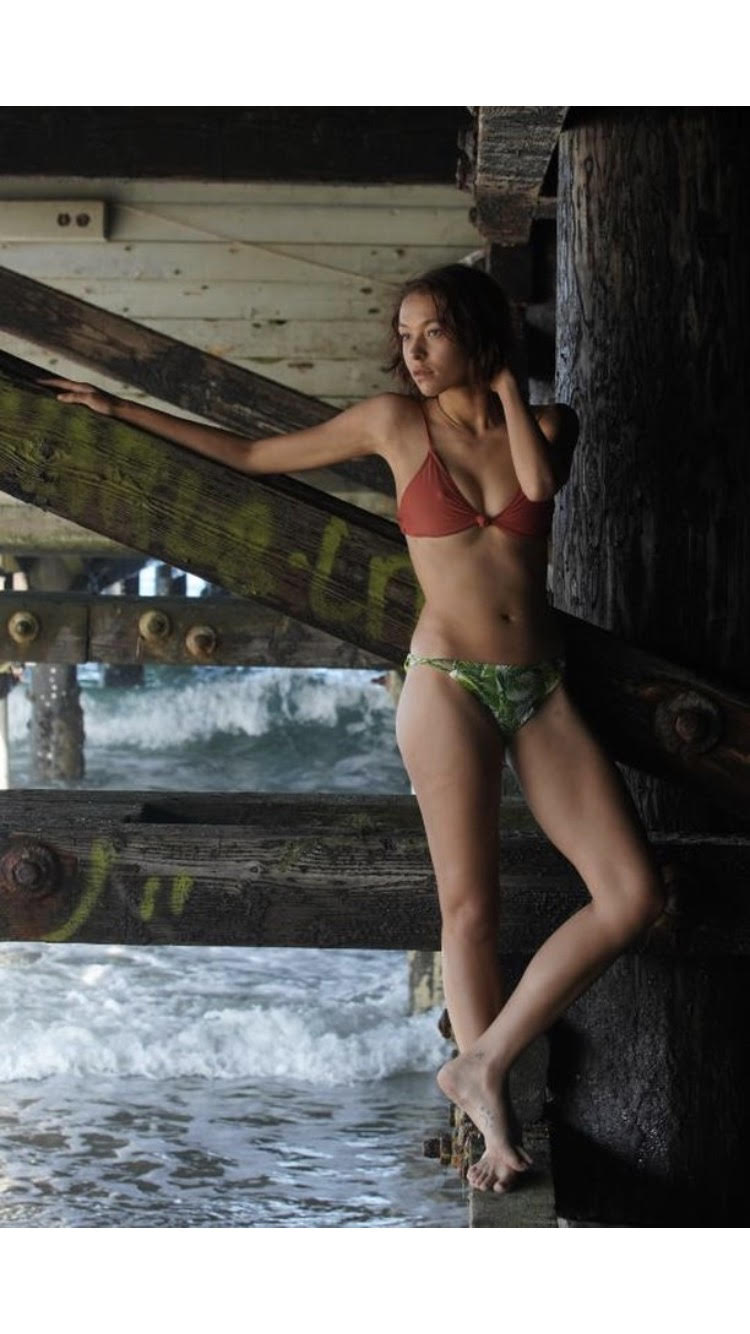Female model photo shoot of Juliet Ramone in Renondo Beach, 2018