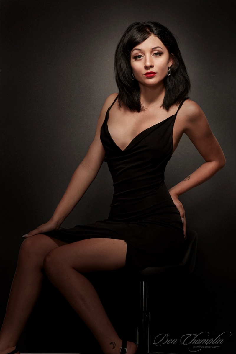 Female model photo shoot of MarieTaylor