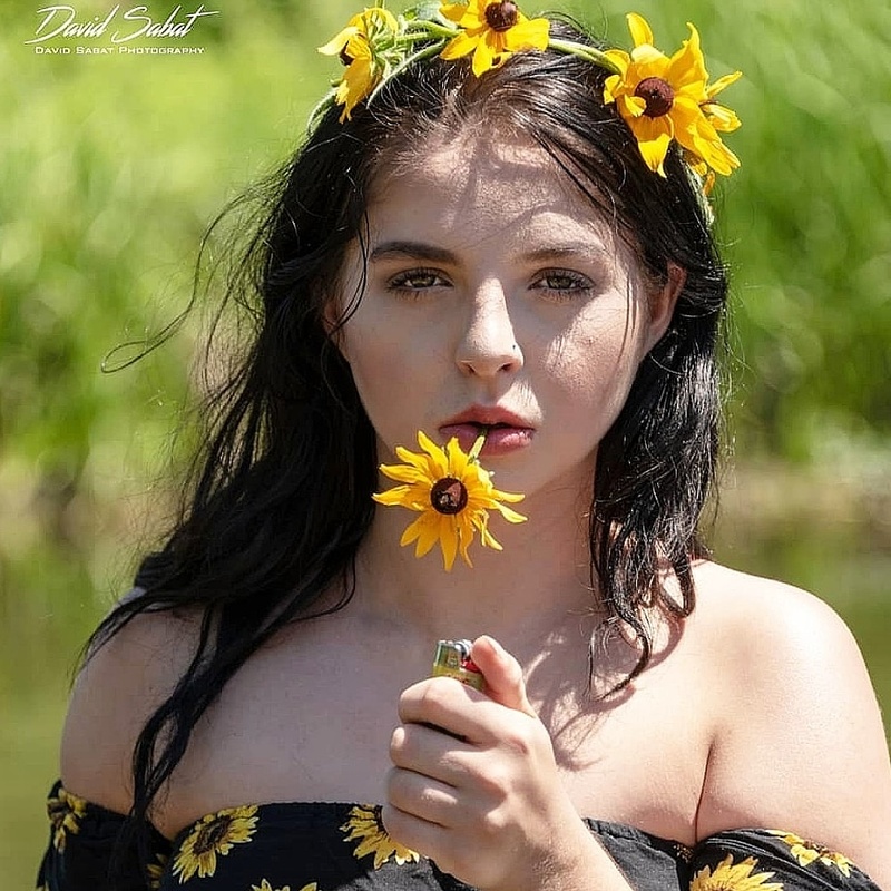 Female model photo shoot of Summerr reign 