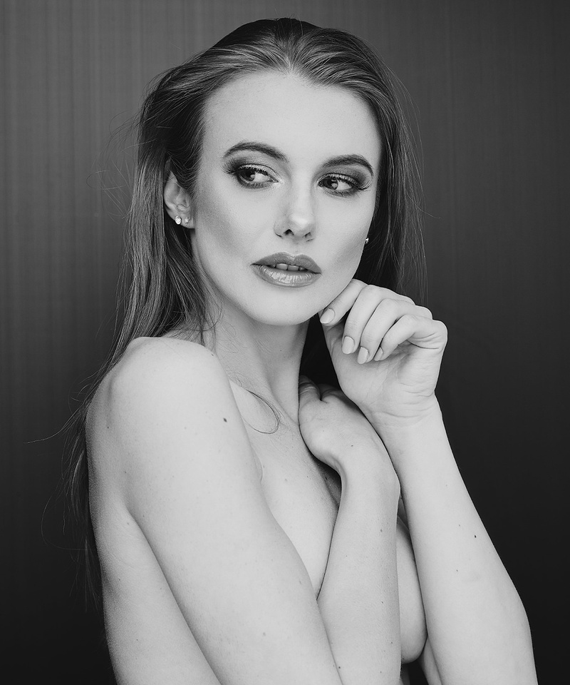 Female model photo shoot of Anastasiya Ana 