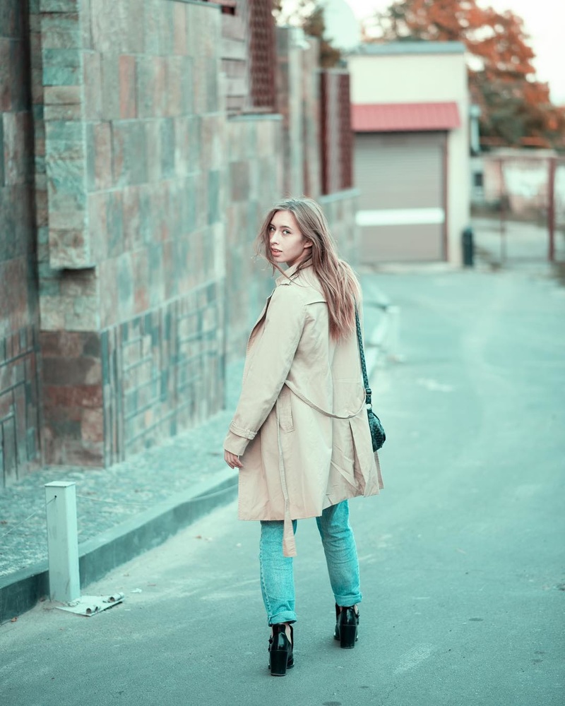 Female model photo shoot of Stanislava_romanova