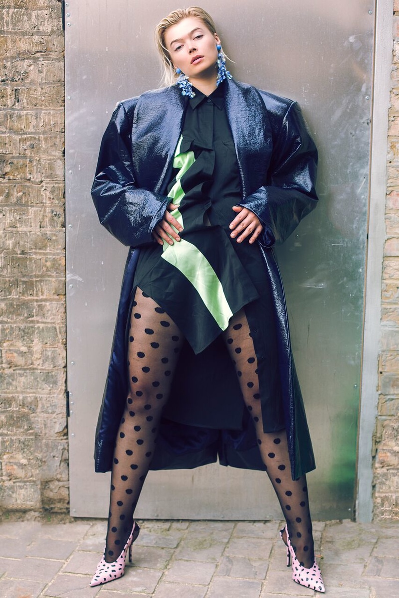 Female model photo shoot of KhrystyAna 