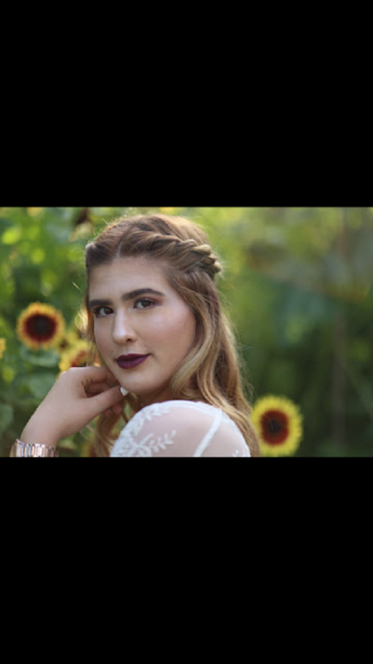 Female model photo shoot of SarahMehl in Brooklyn Botanical Gardens- July 28, 2018