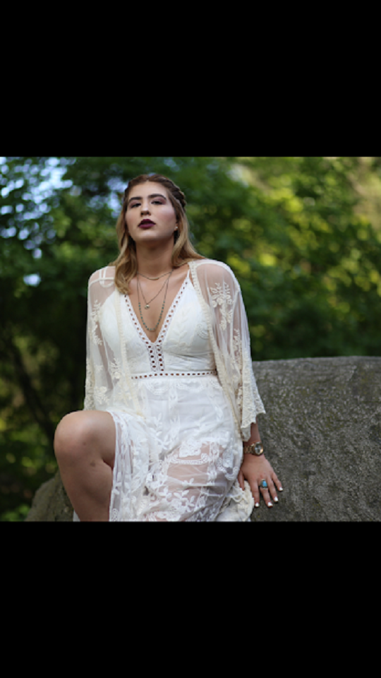 Female model photo shoot of SarahMehl in Brooklyn Botanical Gardens-July 28, 2018