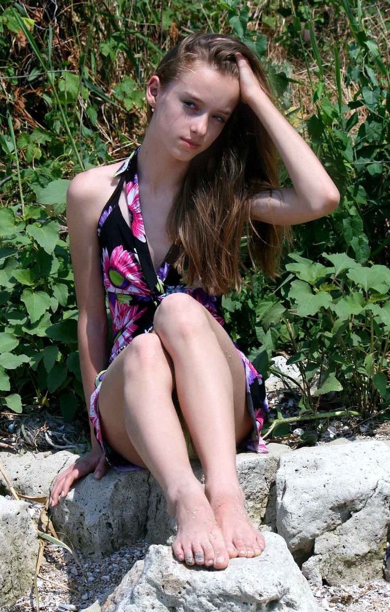 Female model photo shoot of Kaylie Jordan