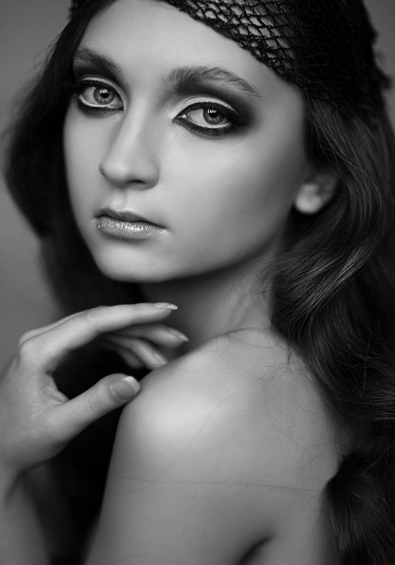 Female model photo shoot of Nataliana Kydd