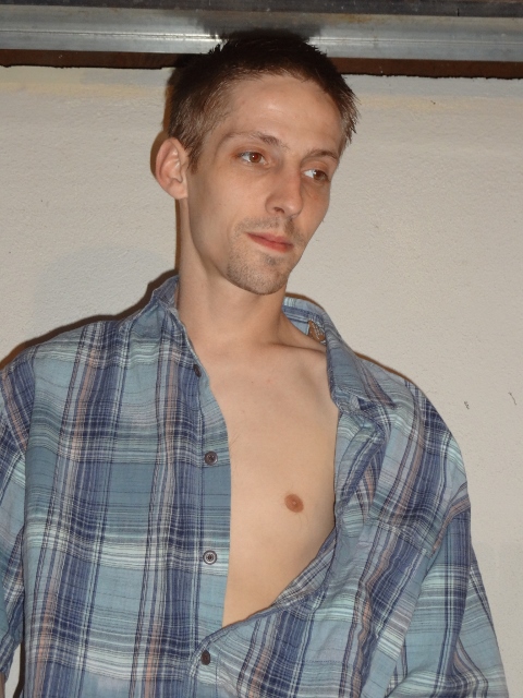 Male model photo shoot of daniel1988