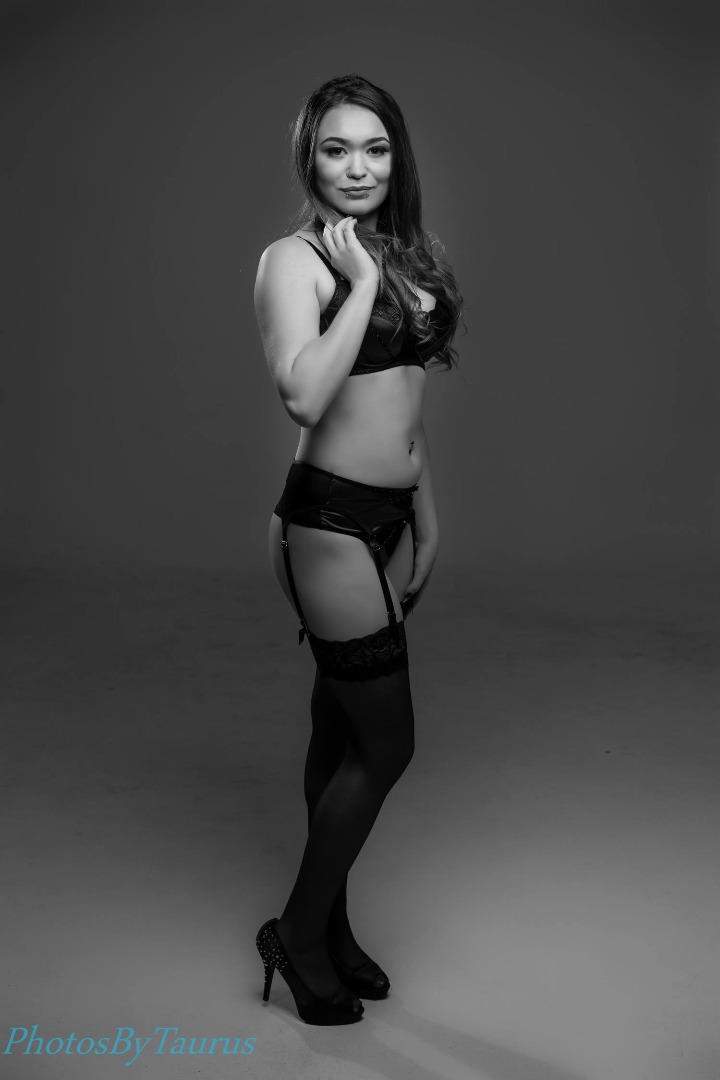Female model photo shoot of Britneyleemodelling by Stephen Rey