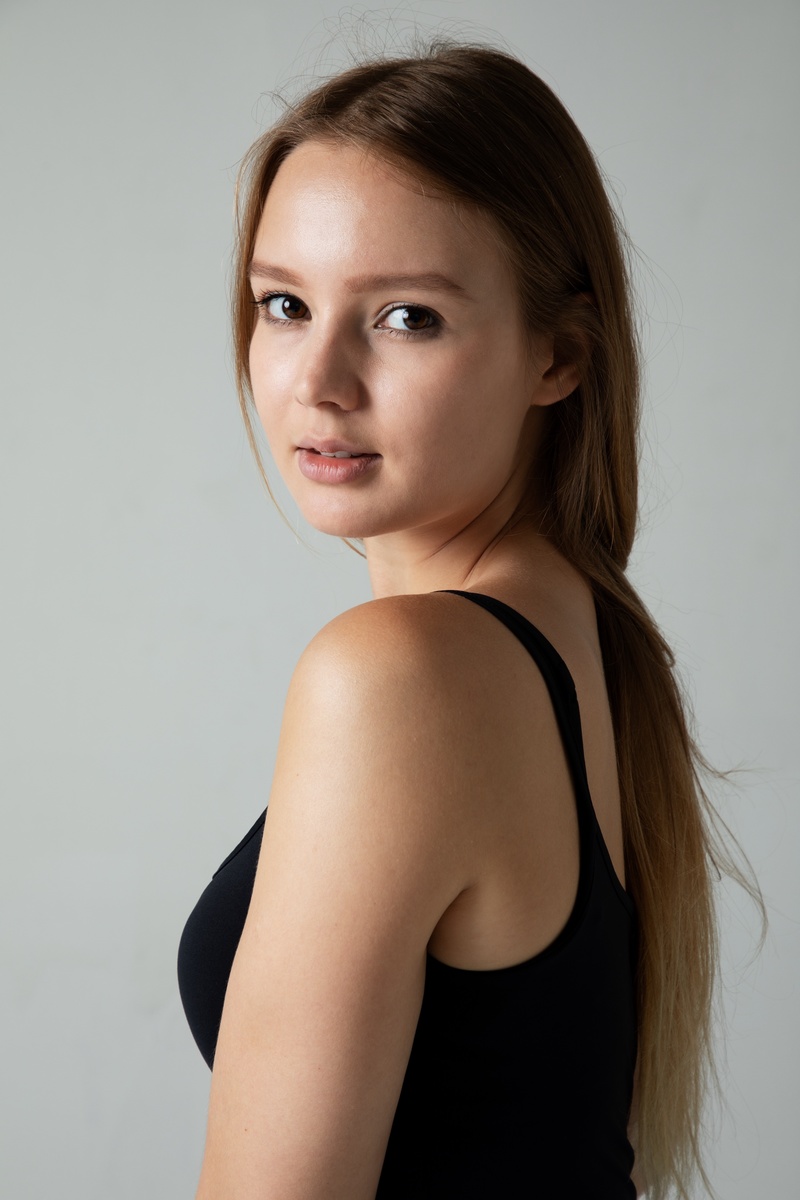 Female model photo shoot of alba_ by lightchaser
