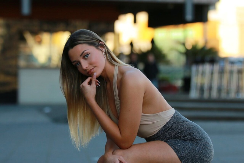 Female model photo shoot of p_consulin