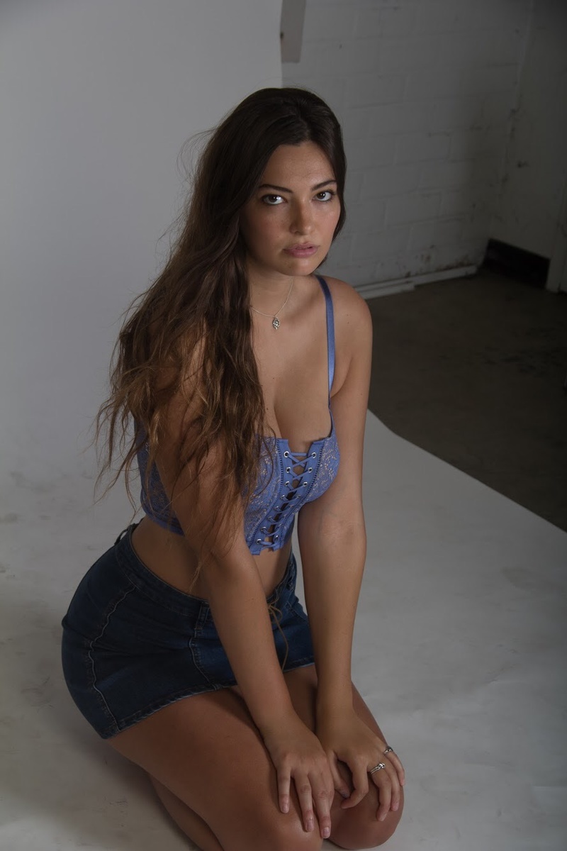 Female model photo shoot of mmagdalen