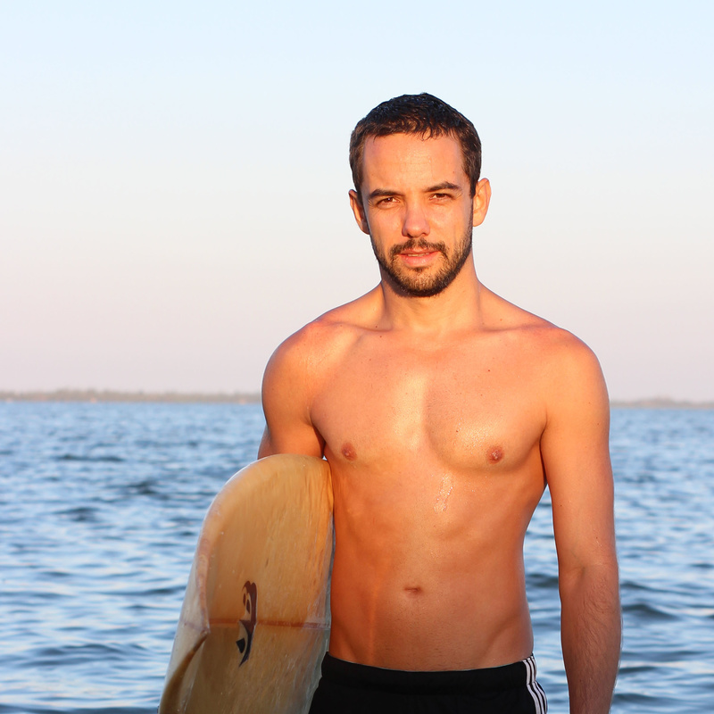 Male model photo shoot of Neto Mariano